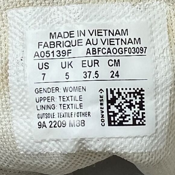 Converse All Star Hi-Top Ivory Canvas Sneaker Women's 7 Lace Up Shoes Gold Heart - Picture 10 of 11